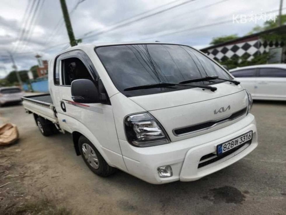 Киа The New (фейслифт) Бонго 3 (лек)LPG 1 тон Королевска кабина Удължено междуосие 2WD GLS - 3