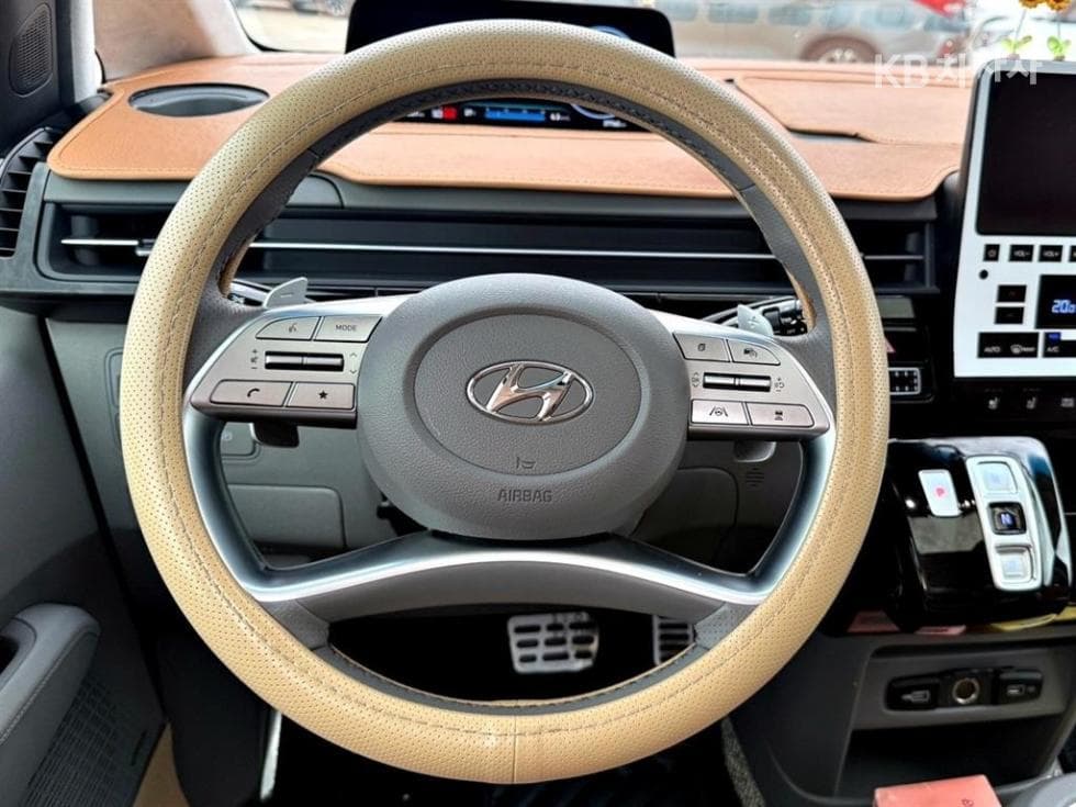 Hyundai Staria Lounge2.2 Lounge 9 Inspiration - 9