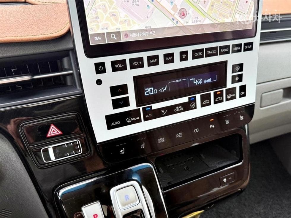 Hyundai Staria Lounge2.2 Lounge 9 Inspiration - 13