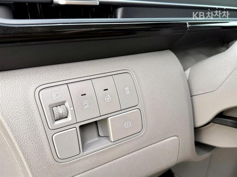 Hyundai Staria Lounge2.2 Lounge 9 Inspiration - 17