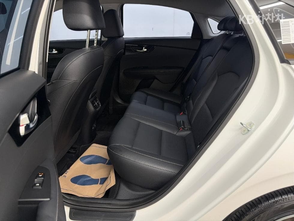 Kia The New (facelift) K3(BD)1.6 Gasoline Prestige - 12