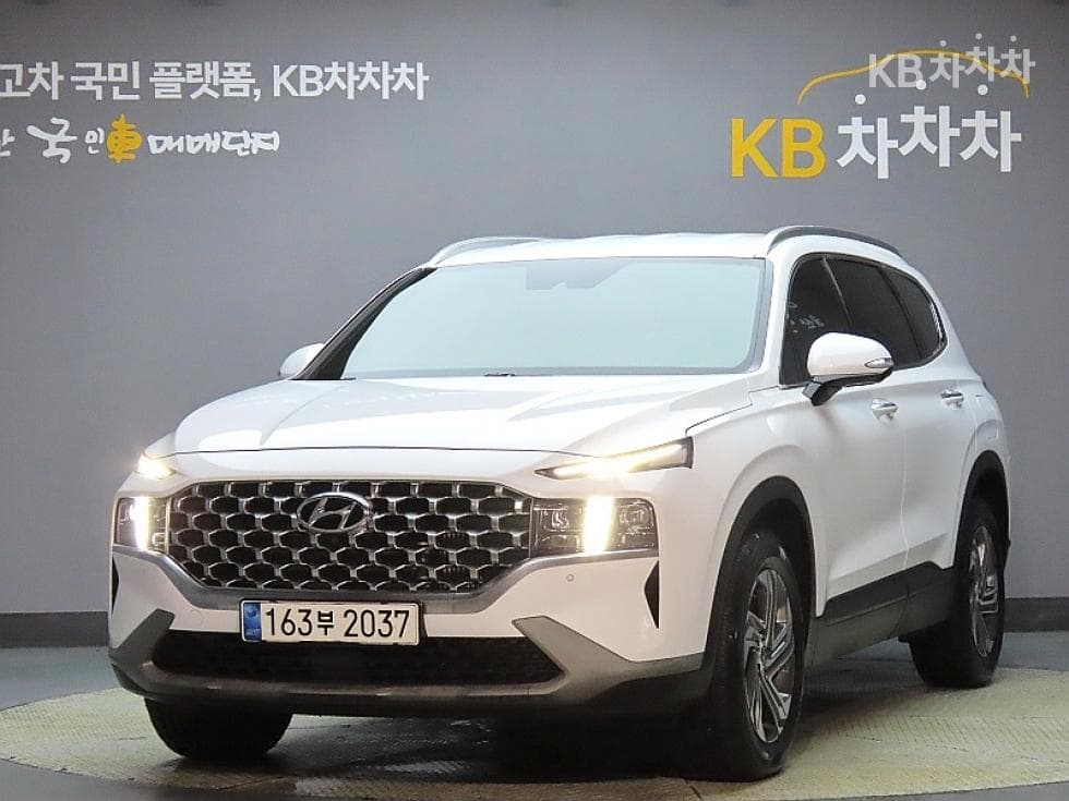 Hyundai The New (facelift) Santa Fe TM Gasoline 2.5T 2WD Prestige - Image 1
