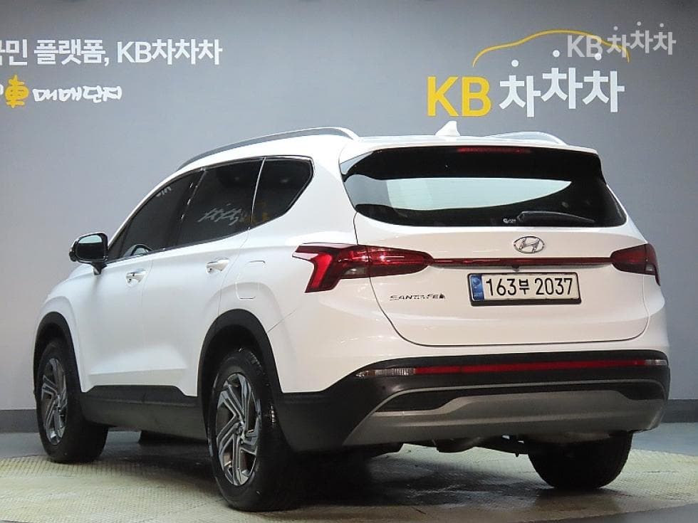 Hyundai The New (facelift) Santa Fe TMGasoline 2.5T 2WD Prestige - 4