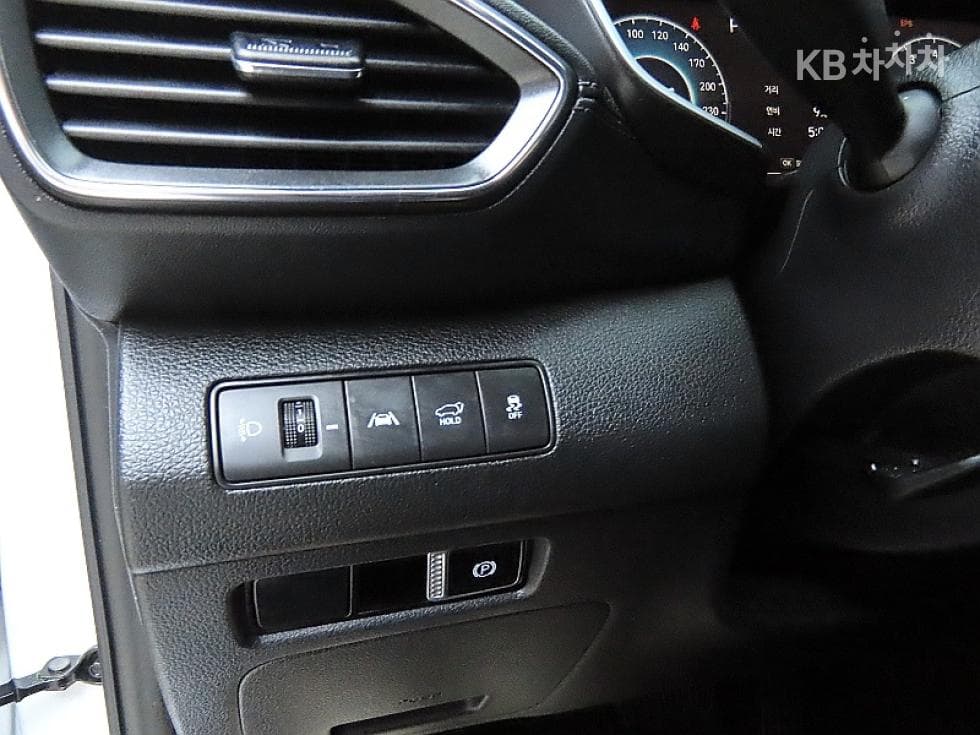 Hyundai The New (facelift) Santa Fe TMGasoline 2.5T 2WD Prestige - 12