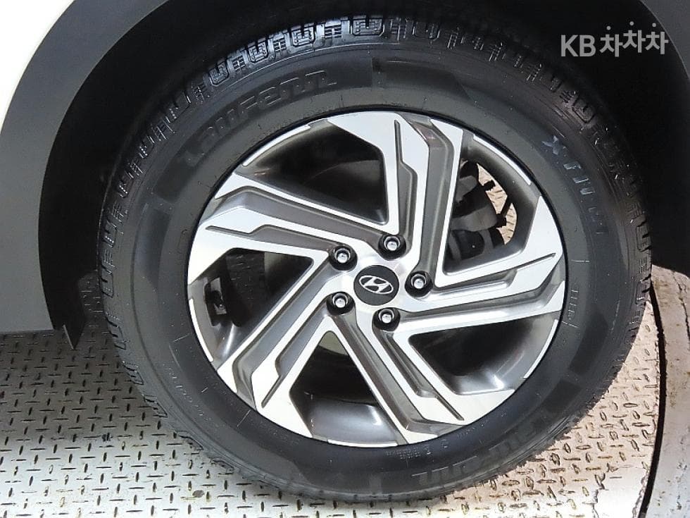 Hyundai The New (facelift) Santa Fe TMGasoline 2.5T 2WD Prestige - 20