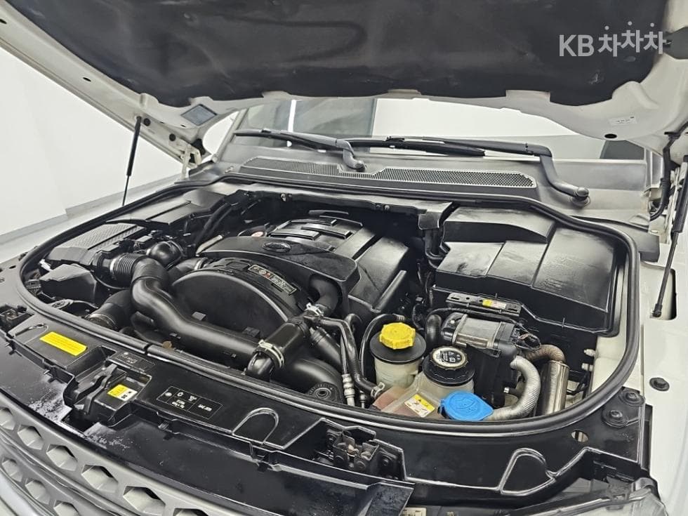 Land Rover 디스커버리43.0 SDV6 SE - 5