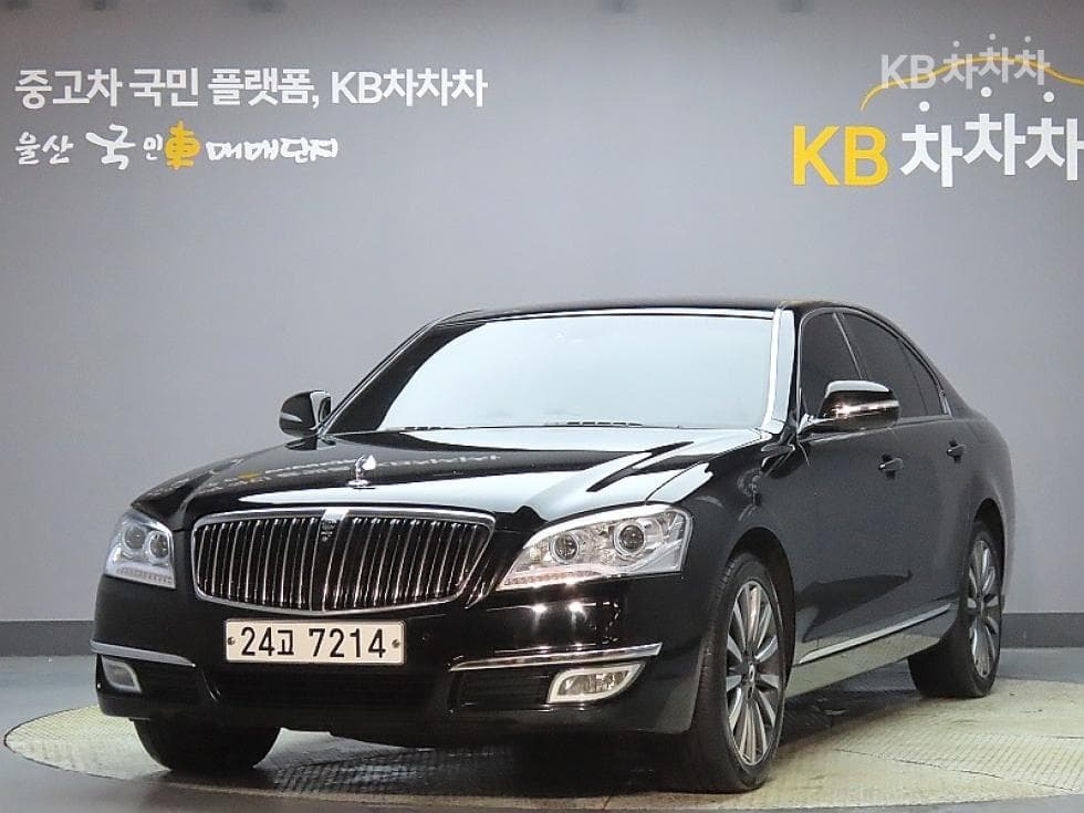 KG Mobility New체어맨W CW700 4TRONIC 5-seater Prestige - Image 1