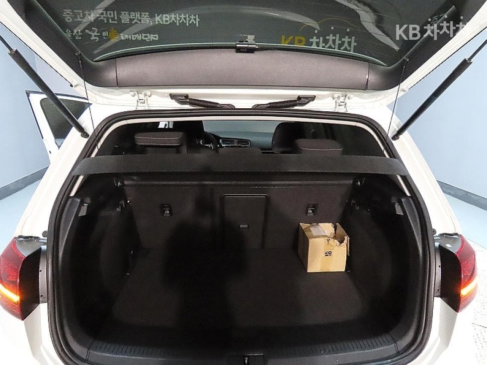 Volkswagen Golf2.0 Turbo Diesel Injection MK7 - 19