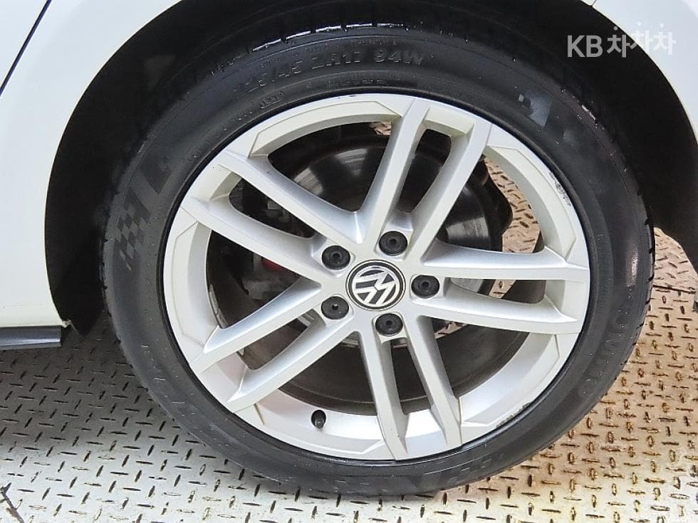 Volkswagen Golf2.0 Turbo Diesel Injection MK7 - 20