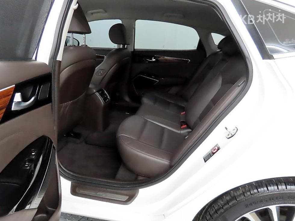 Kia All New K72.2 Diesel Prestige - 6