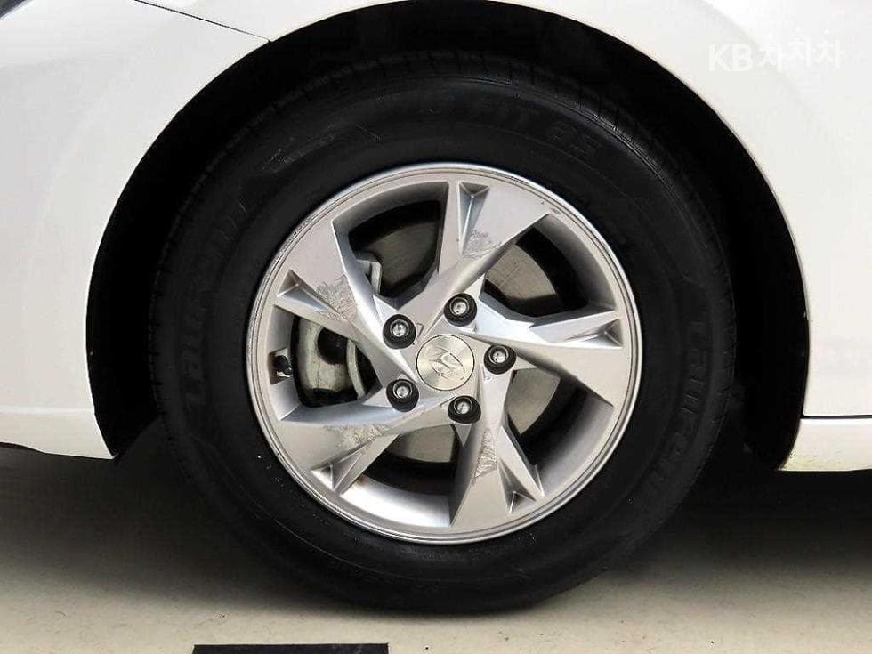 Хюндай All New Avante (Elantra)(CN7)1.6 Бензин Modern - 20