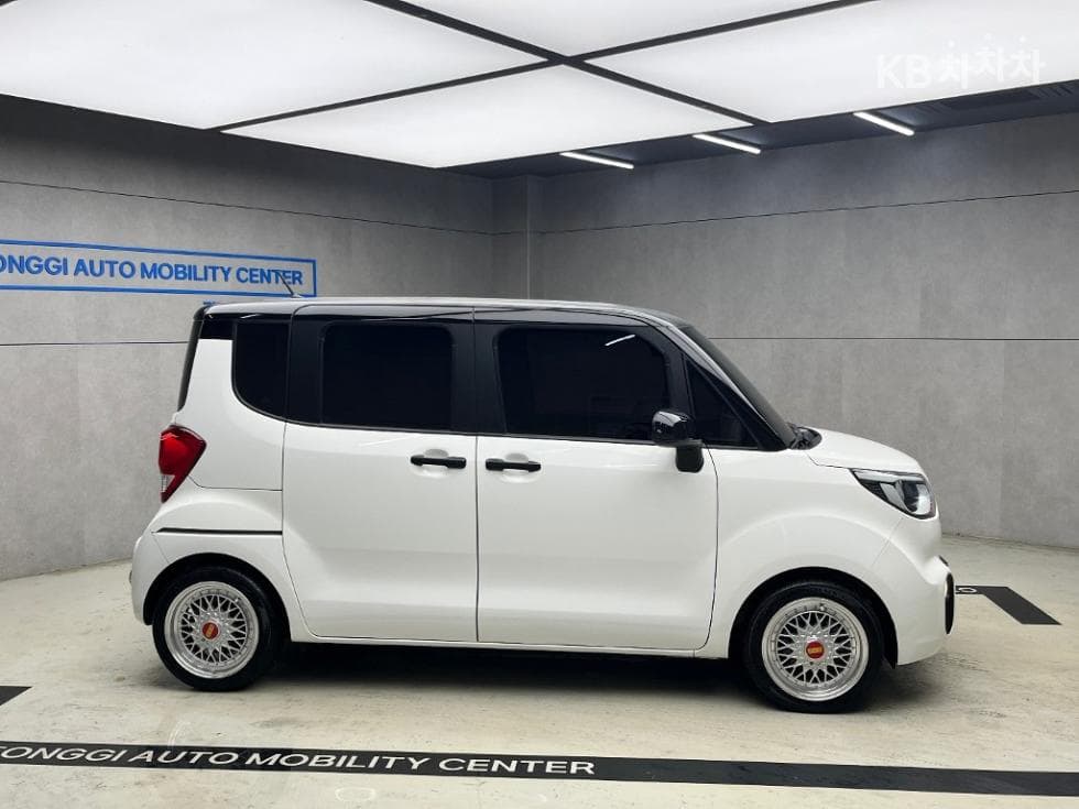 Kia The New (facelift) Ray (van) Van1.0 Gasoline Van 2-seater Prestige Special (special feature/edition) - 2