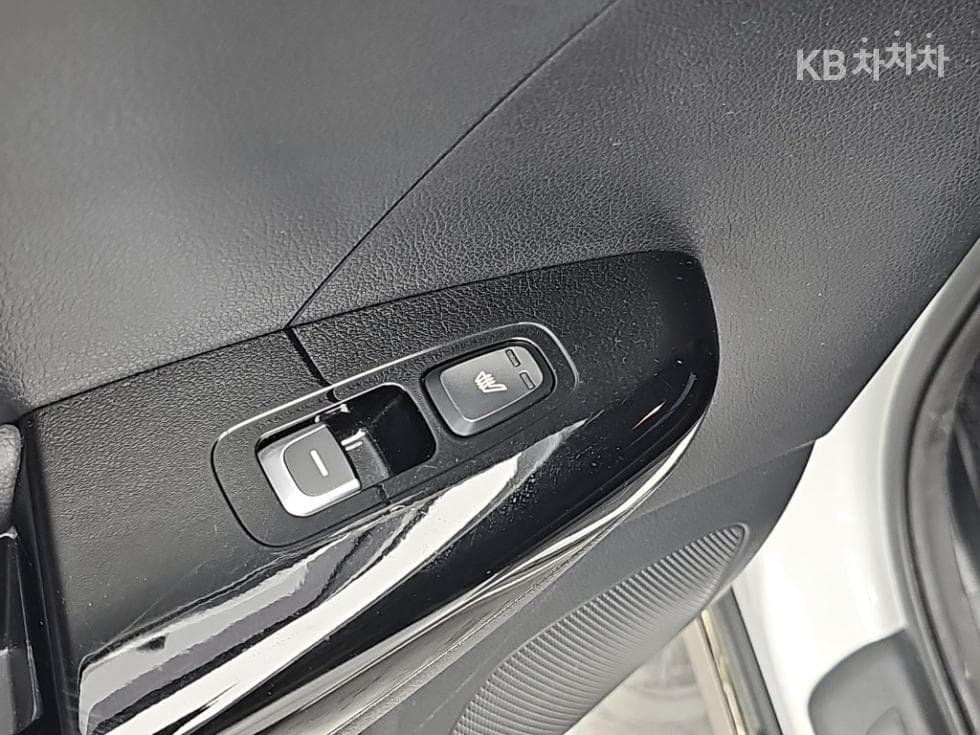 Киа Sportage 더 볼드2.0 Дизел 2WD Noblesse - 14