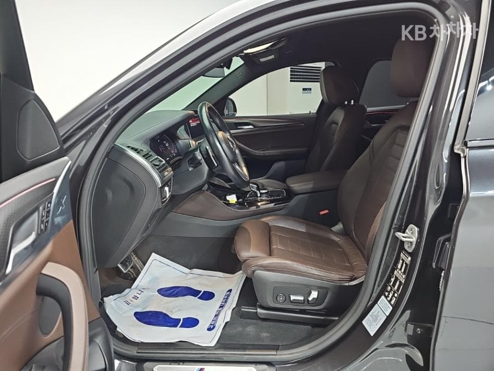 BMW New X4 (G02)xDrive 20i M Sport - 11
