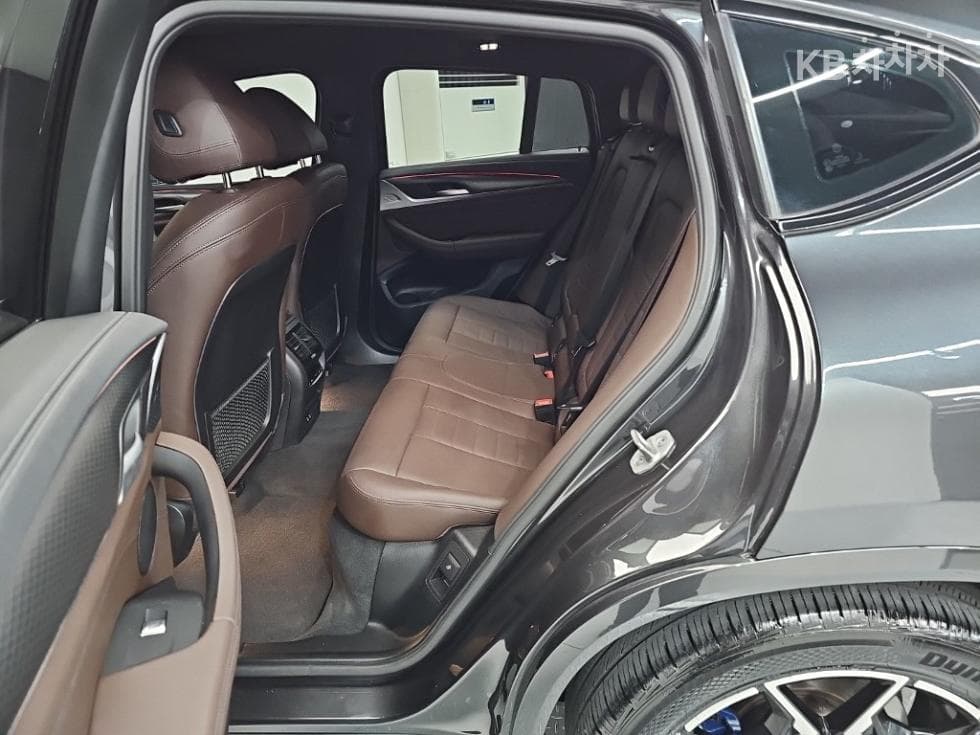 BMW New X4 (G02)xDrive 20i M Sport - 12