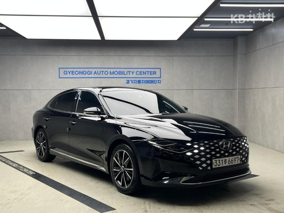 Hyundai The New (facelift) Grandeur (Azera) LPi 3.0 Rental car Premium - Image 1