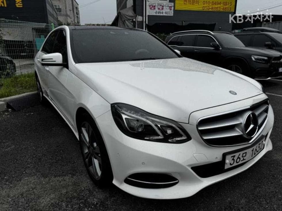 Mercedes-Benz Нов E-КласE300 4매틱 Авангард W212 - 2