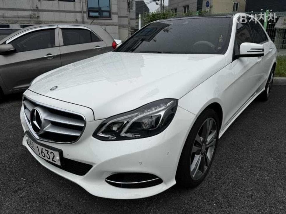 Mercedes-Benz Нов E-КласE300 4매틱 Авангард W212 - 3