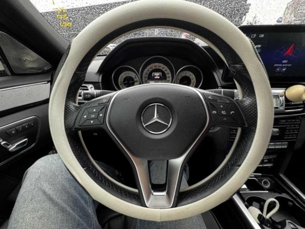 Mercedes-Benz Нов E-КласE300 4매틱 Авангард W212 - 11