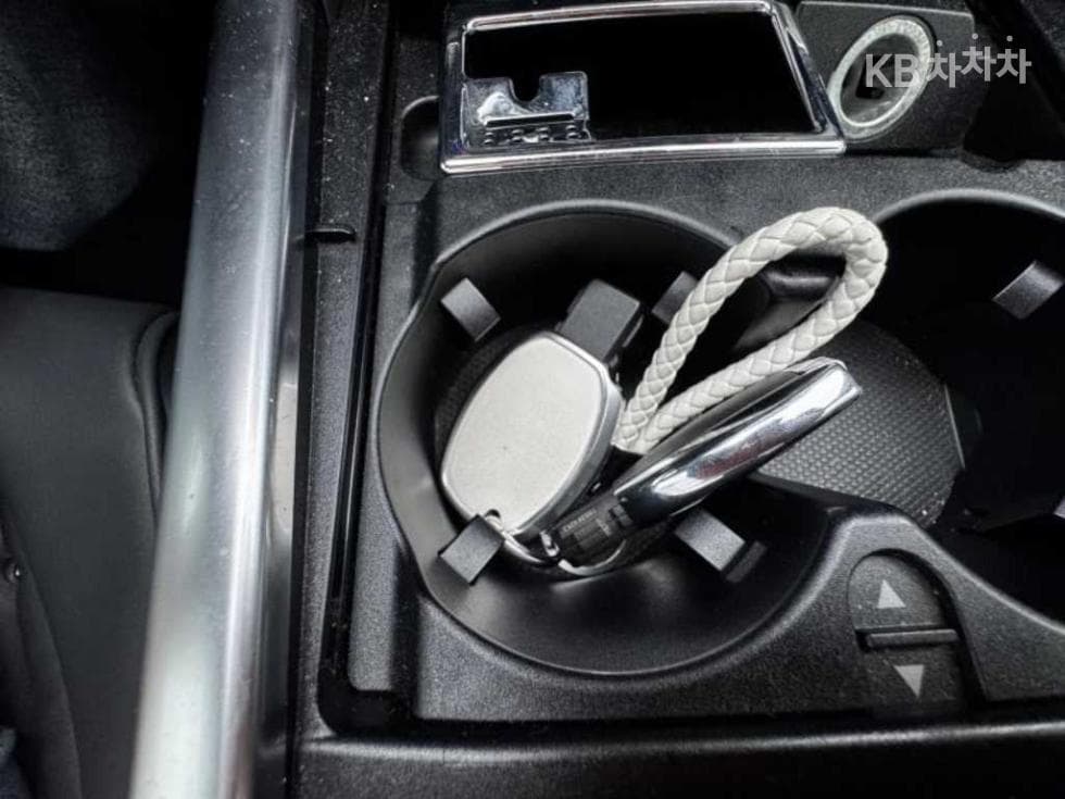 Mercedes-Benz Нов E-КласE300 4매틱 Авангард W212 - 13