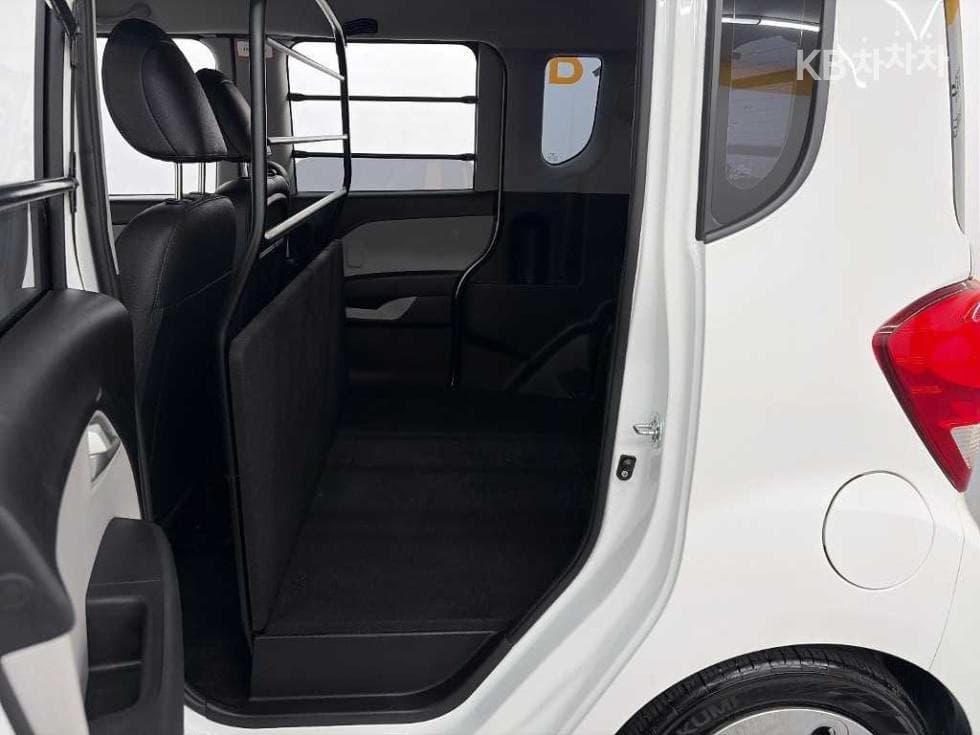 Kia The New (facelift) Ray (van) Van1.0 Gasoline Van 2-seater Standard - 12