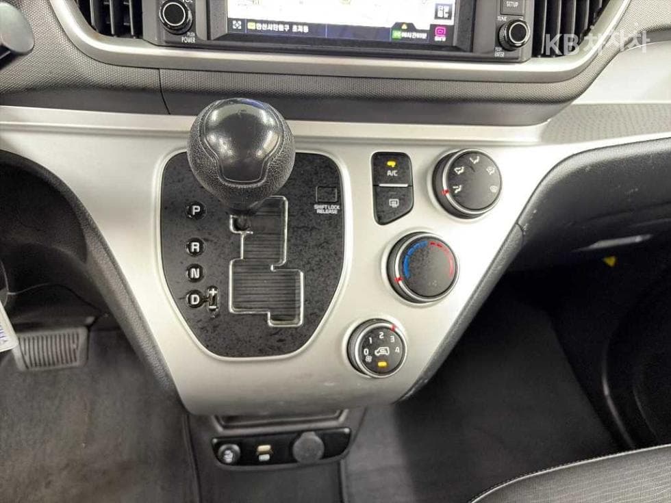 Kia The New (facelift) Ray (van) Van1.0 Gasoline Van 2-seater Standard - 8