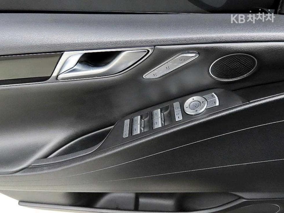 Дженезис G80(RG3)2.5 Турбо Бензин Директ Инжекция 2WD - 11