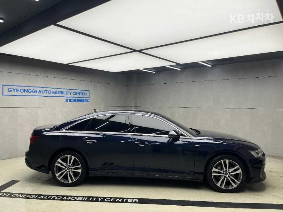 Ауди A6(C8)45 TFSI Quattro Premium - 2