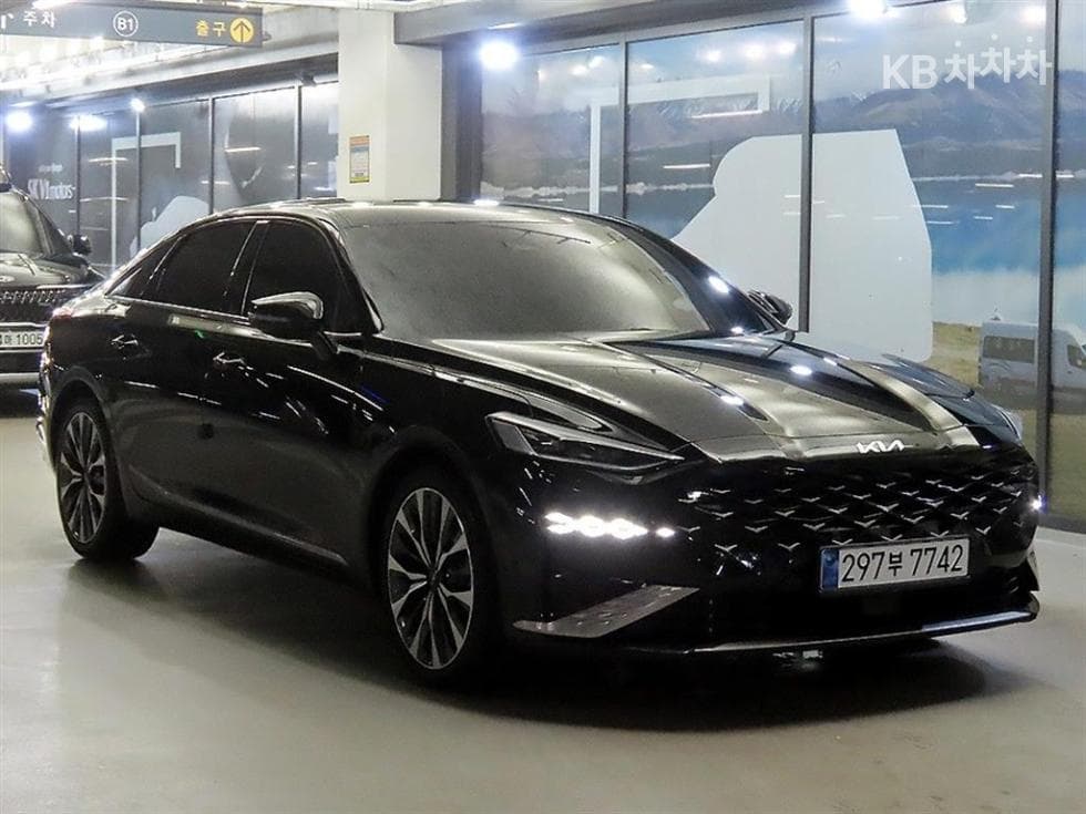 Kia K82.5L gasoline Signature - 3