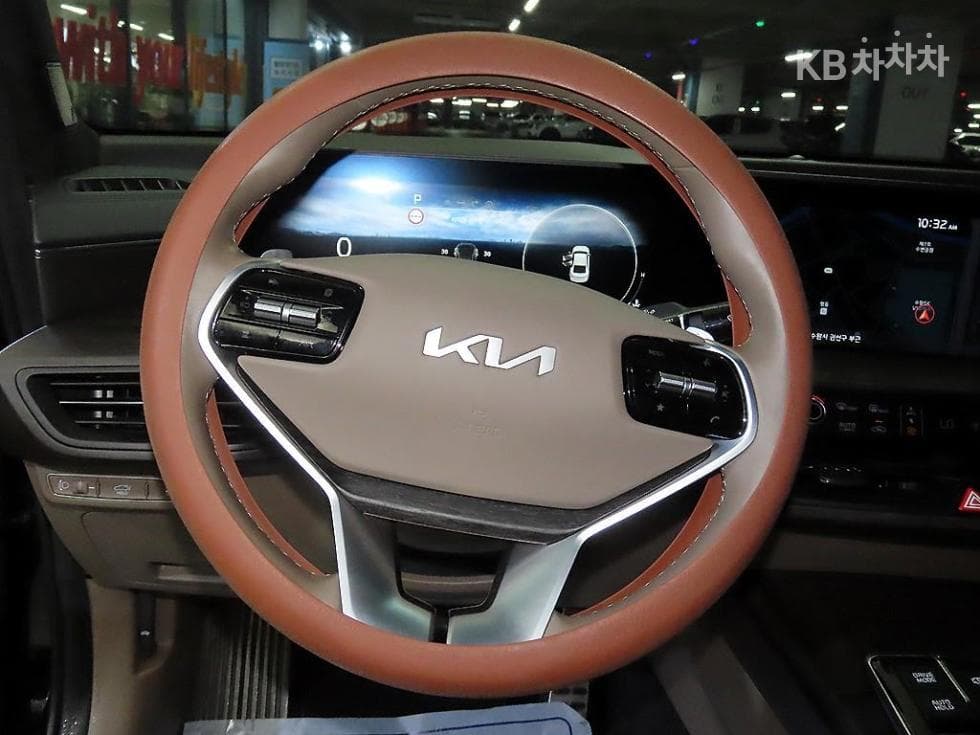 Kia K82.5L gasoline Signature - 8