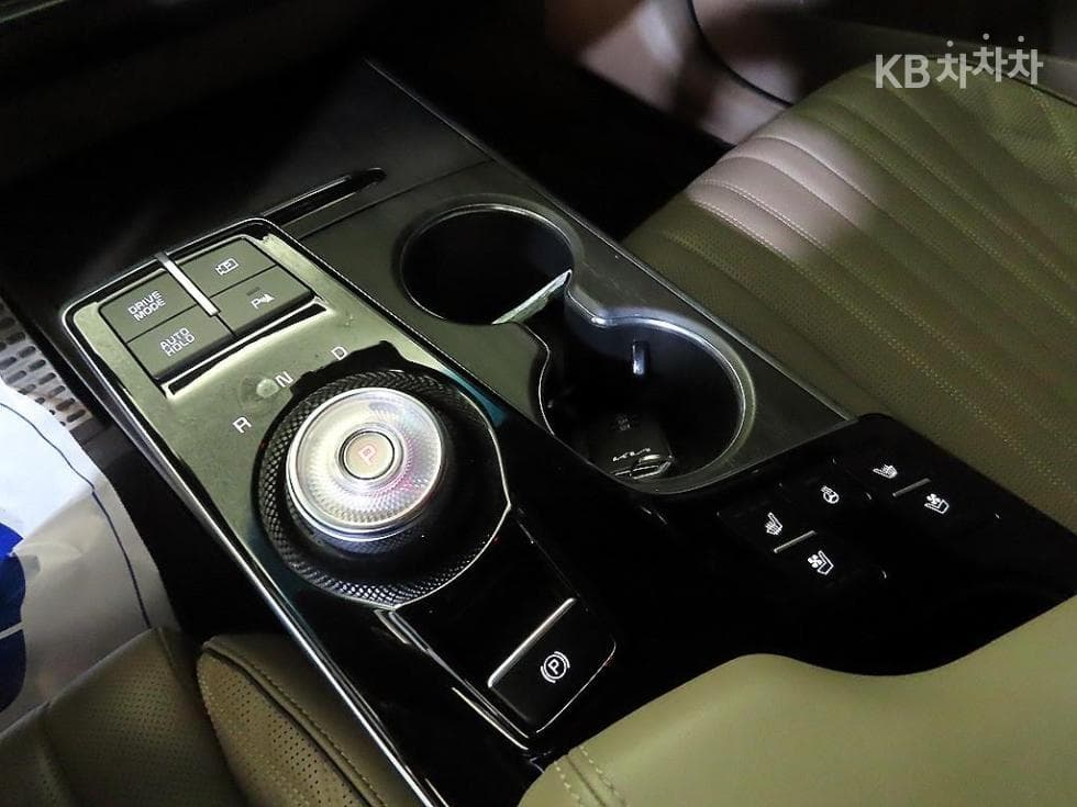 Kia K82.5L gasoline Signature - 12