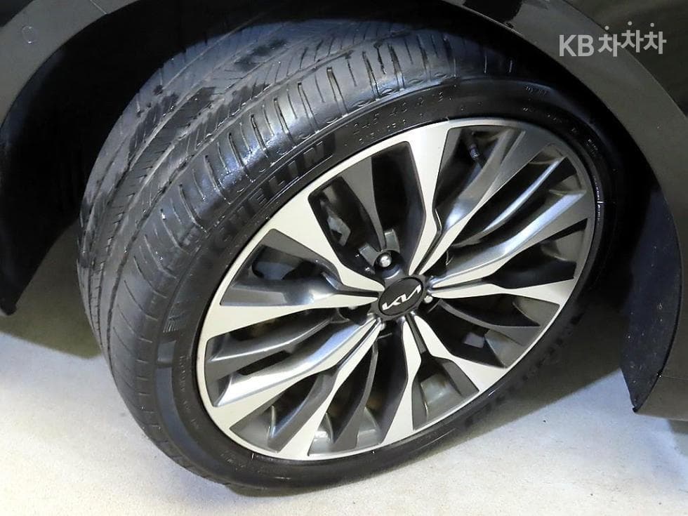 Kia K82.5L gasoline Signature - 20