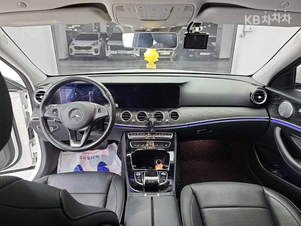 Mercedes-Benz E-Клас (W213)E300 4Matic Exclusive - 7