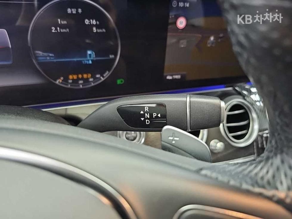 Mercedes-Benz E-Клас (W213)E300 4Matic Exclusive - 8