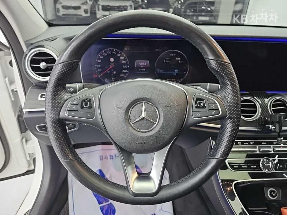 Mercedes-Benz E-Клас (W213)E300 4Matic Exclusive - 9