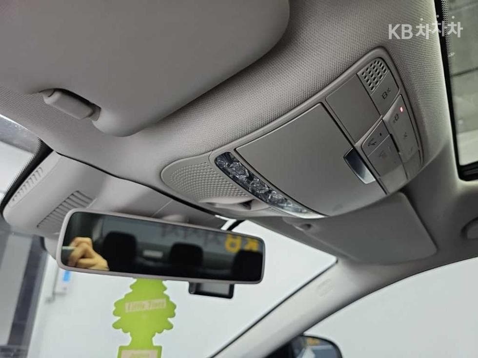Mercedes-Benz E-Клас (W213)E300 4Matic Exclusive - 18