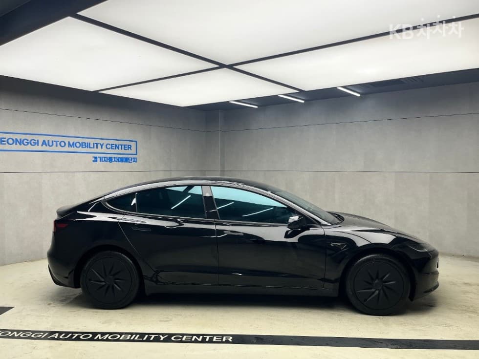 테슬라 Model 3 HighlandRWD - 2