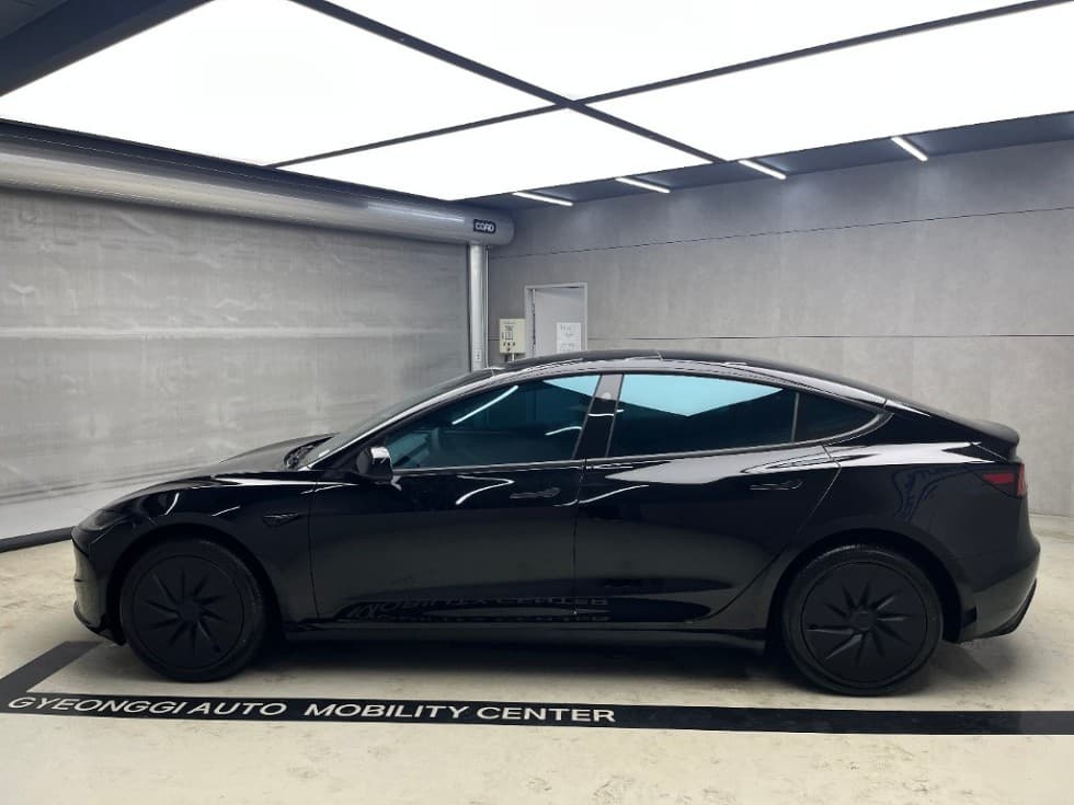 테슬라 Model 3 HighlandRWD - 4