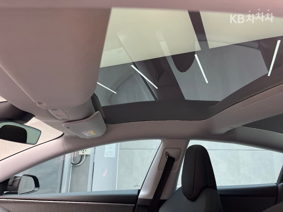 테슬라 Model 3 HighlandRWD - 15