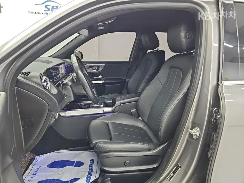 Mercedes-Benz GLB(X247)GLB 220 - 11
