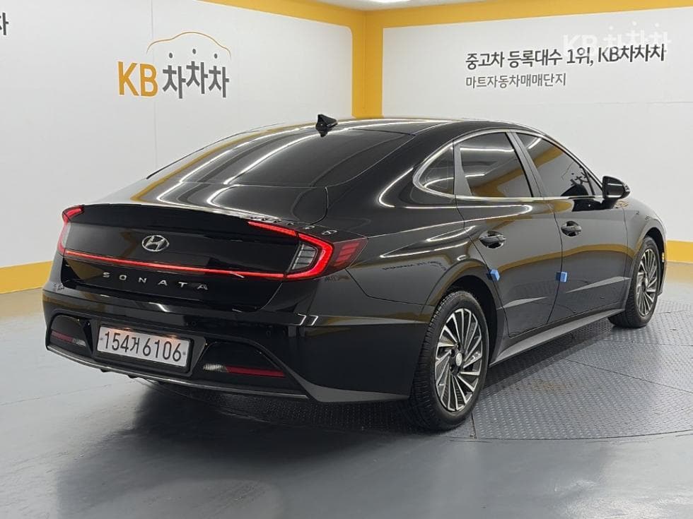 Hyundai Sonata Hybrid (DN8)2.0 Hybrid Premium Plus - 4