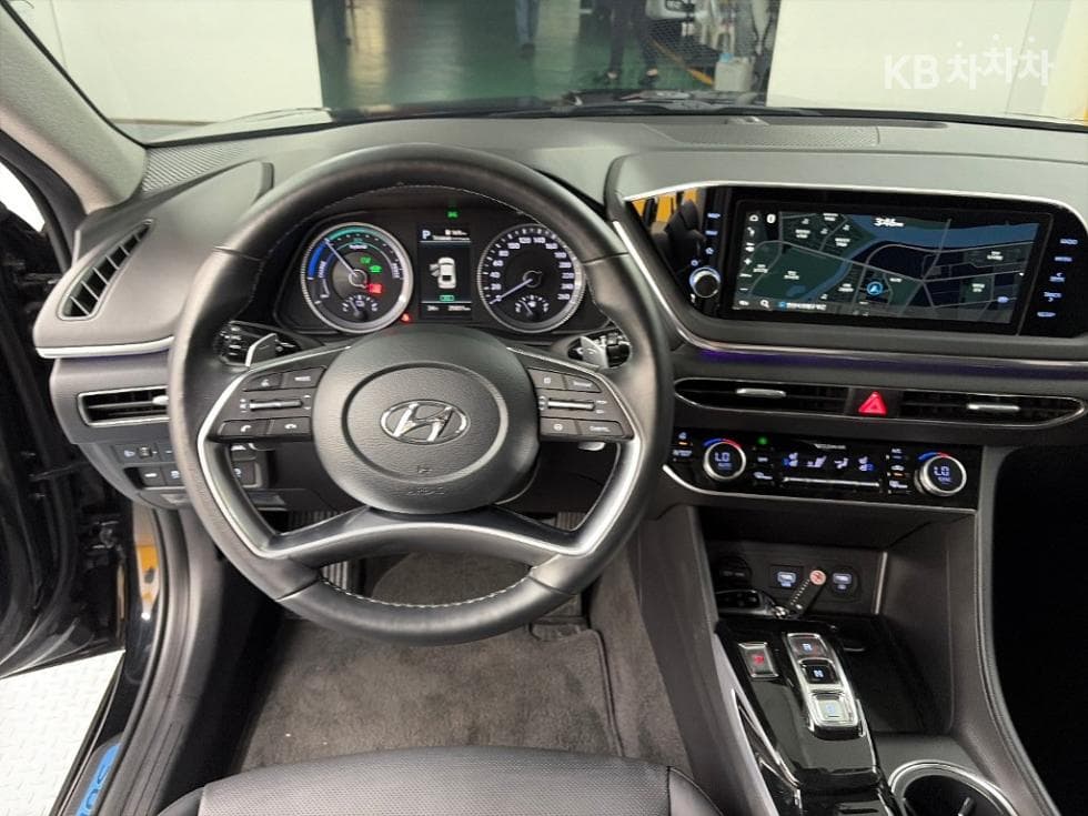 Hyundai Sonata Hybrid (DN8)2.0 Hybrid Premium Plus - 9