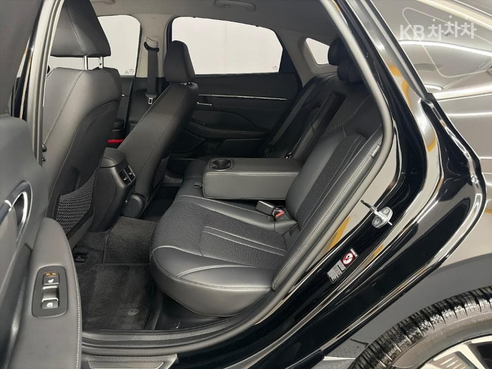 Hyundai Sonata Hybrid (DN8)2.0 Hybrid Premium Plus - 12