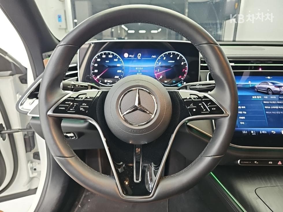 Mercedes-Benz E-클래스 (W214)E200 Avantgrade - 9