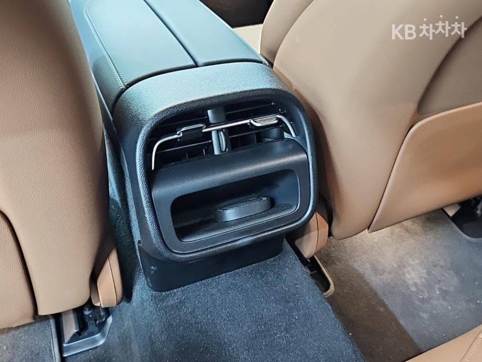Mercedes-Benz E-클래스 (W214)E200 Avantgrade - 13