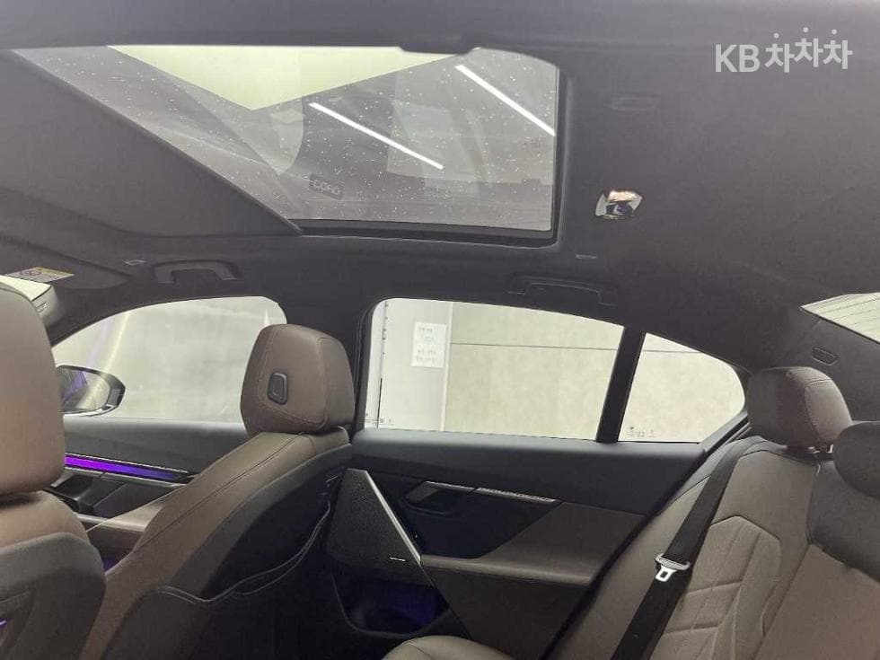 BMW New5 Series(G60)520i M Sport - 15