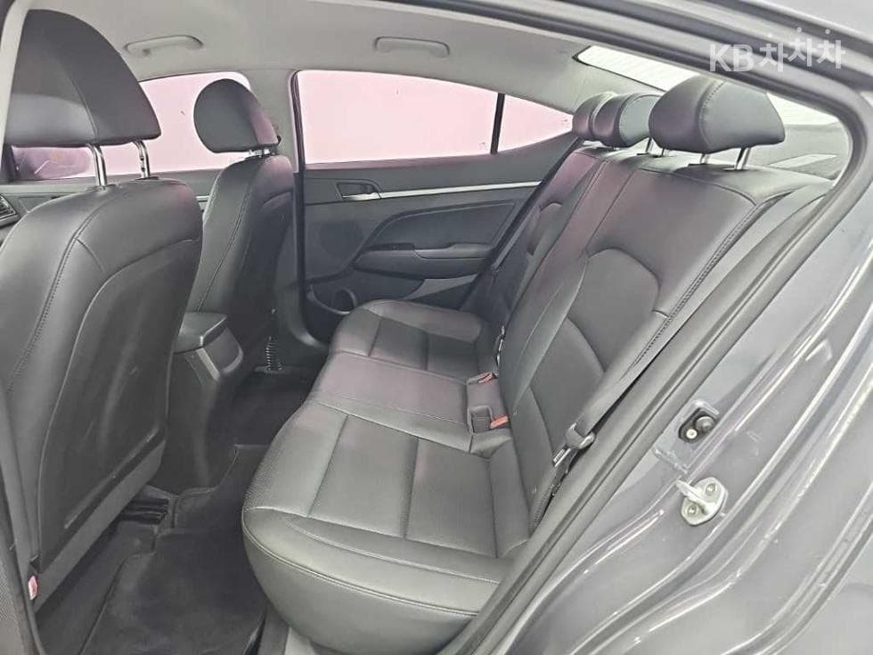 Хюндай Avante (Elantra)AD1.6 e-VGT Смарт - 12