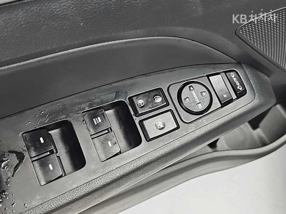 Хюндай Avante (Elantra)AD1.6 e-VGT Смарт - 17