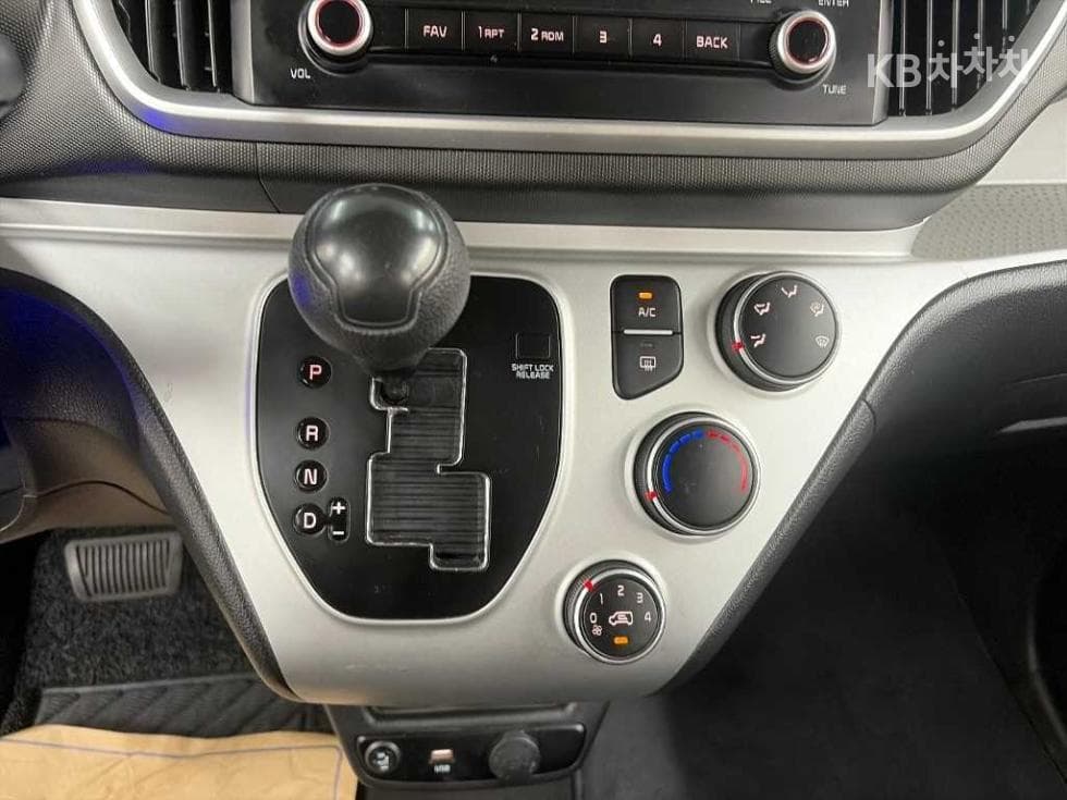 Kia The New (facelift) Ray (van) Van1.0 Gasoline Van 2-seater Standard - 8