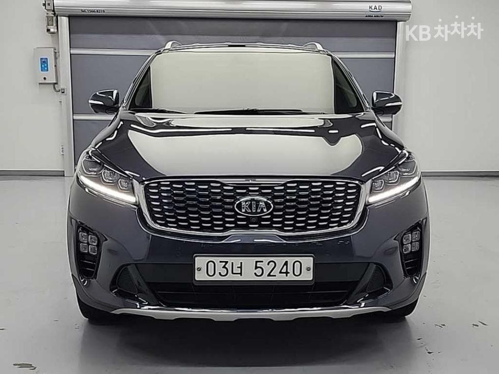 Киа The New (фейслифт) Sorento 2.2 Дизел 2WD Noblesse Специал (специален признак/издание) - Image 1